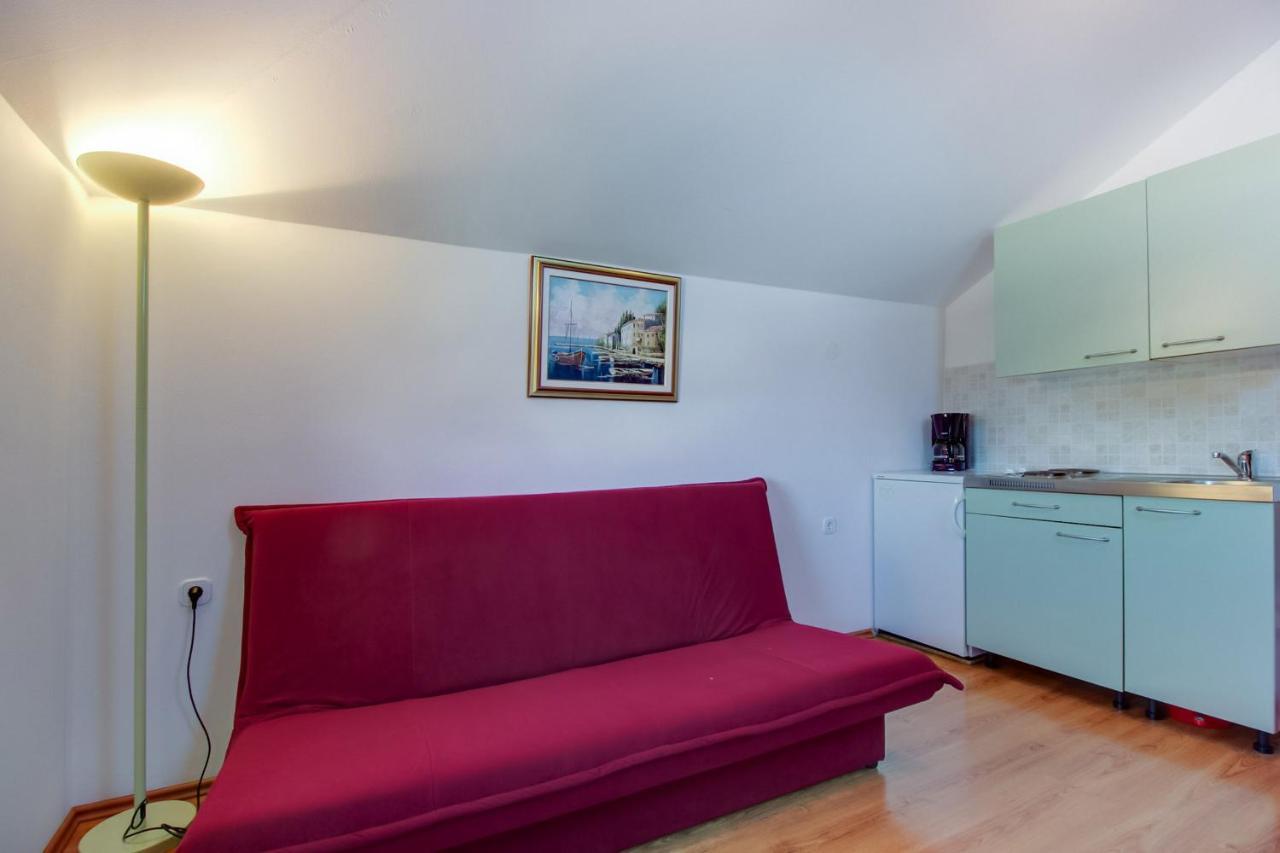 Apartments Rosa Mali Lošinj Eksteriør billede