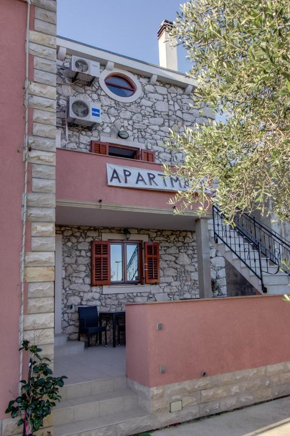 Apartments Rosa Mali Lošinj Eksteriør billede