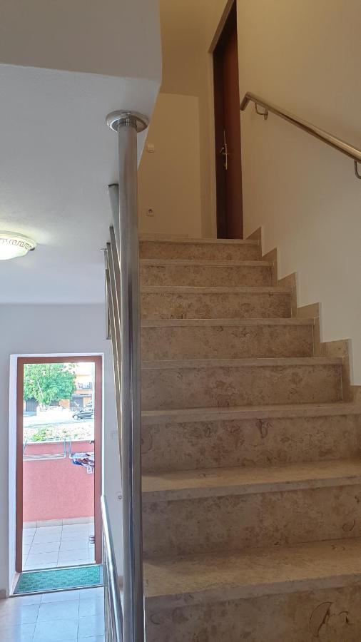 Apartments Rosa Mali Lošinj Eksteriør billede
