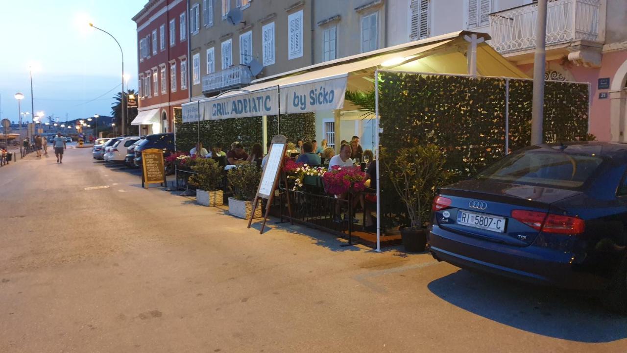 Apartments Rosa Mali Lošinj Eksteriør billede