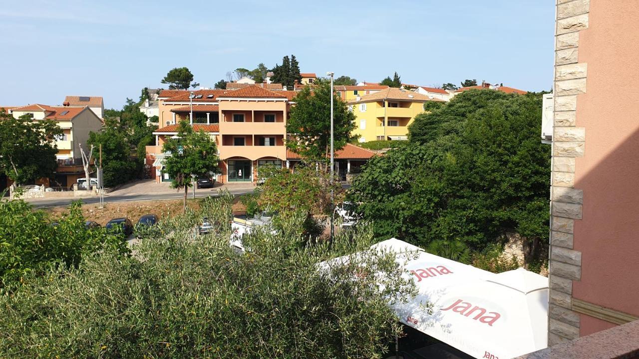 Apartments Rosa Mali Lošinj Eksteriør billede