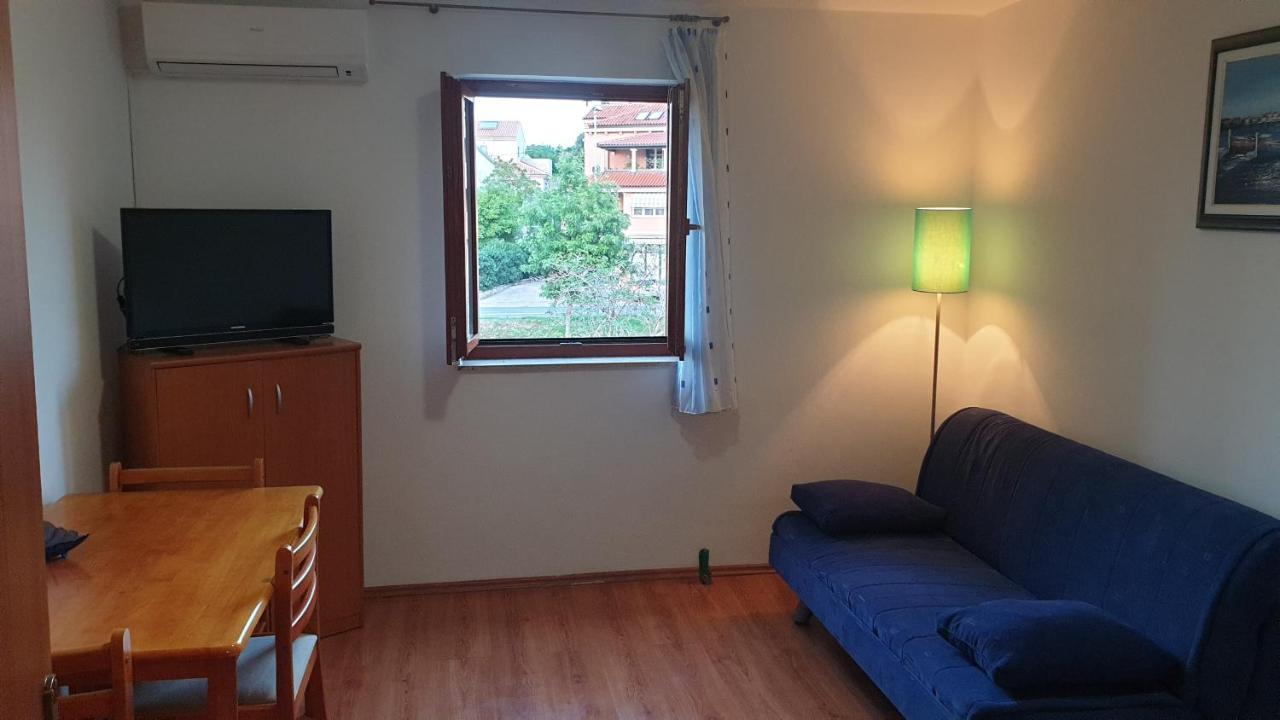 Apartments Rosa Mali Lošinj Eksteriør billede