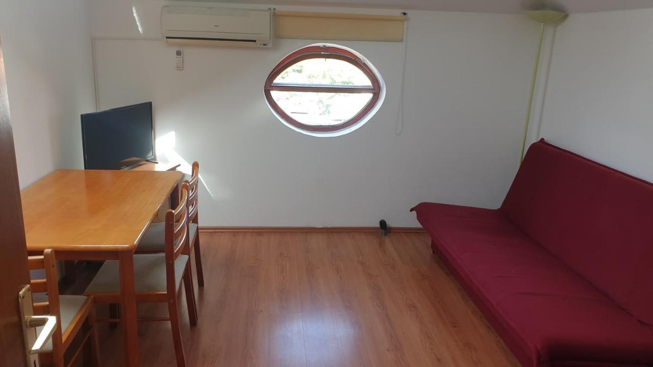 Apartments Rosa Mali Lošinj Eksteriør billede